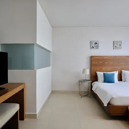 منتجع Atlantica Eleon Grand 5*